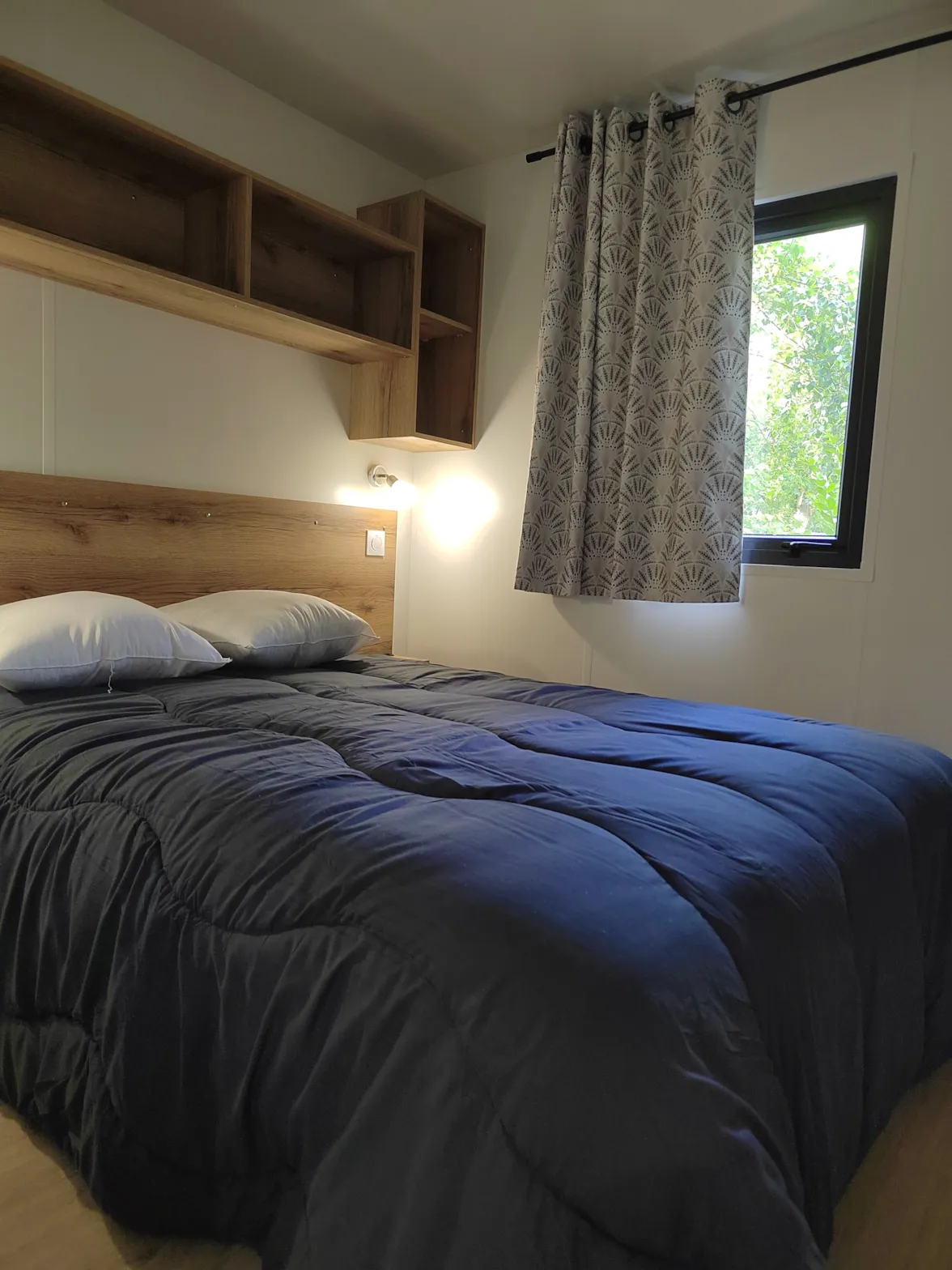 2-bedroom Premium mobile home with air conditioning