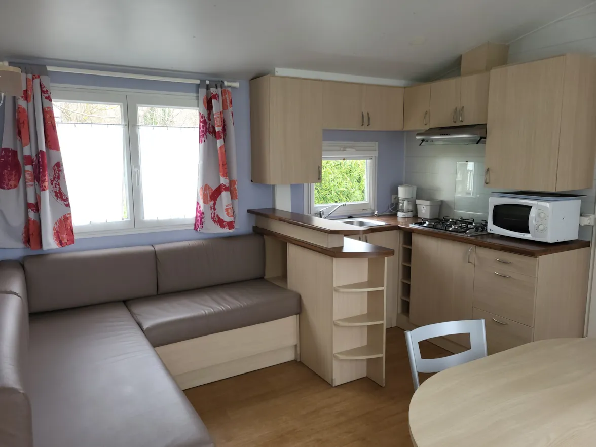Pet Friendly 2-bedroom mobile home